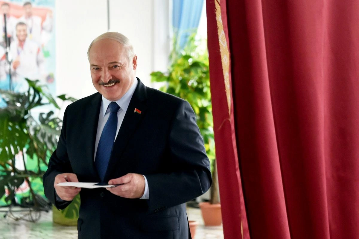 Чи вистачить розуму Лукашенку: експерт висловився про можливість нападу Білорусі