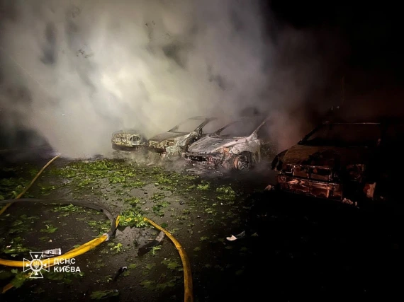 Показали страшні наслідки нічної атаки РФ на Київ6